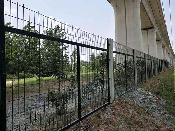 鐵路防護柵欄圖片4 鐵路防護柵欄圖片4
