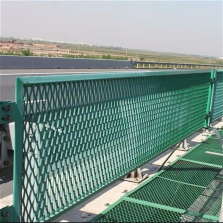 高速公路護(hù)欄網(wǎng)案例展示圖片3 高速公路護(hù)欄網(wǎng)案例展示圖片3