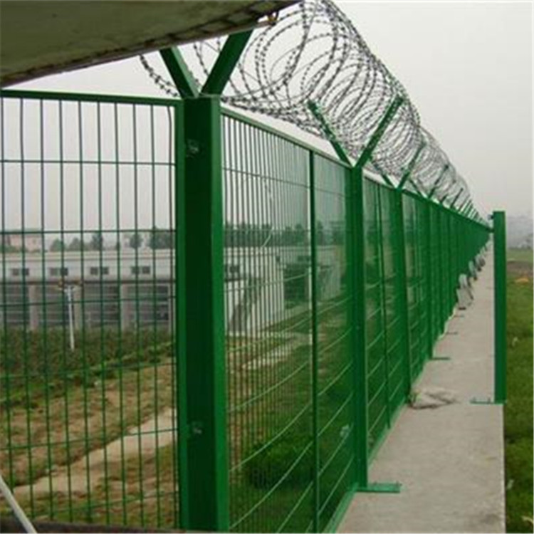 機場鐵絲網圍界案例展示圖片4 機場鐵絲網圍界案例展示圖片4