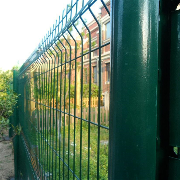 桃型柱防護網(wǎng)案例展示圖片4 桃型柱防護網(wǎng)案例展示圖片4